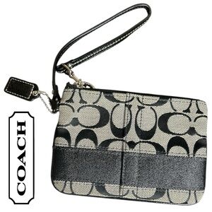Coach Authentic Signature Black/Gray Wristlet‎